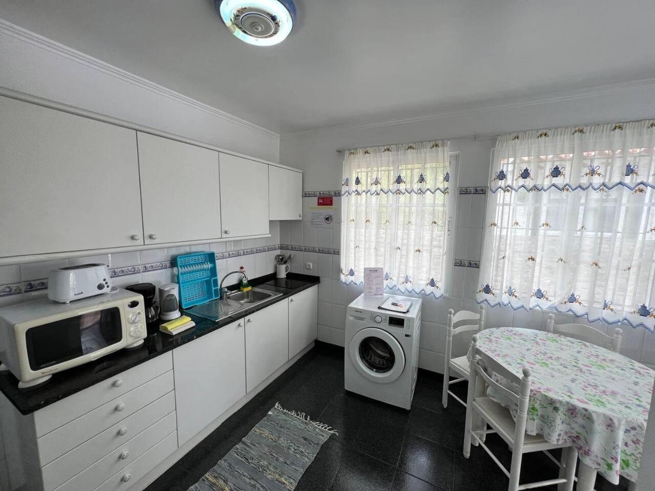 Comfortable 2-Bedroom Apartment For Relaxing Stays Funchal  Exterior foto